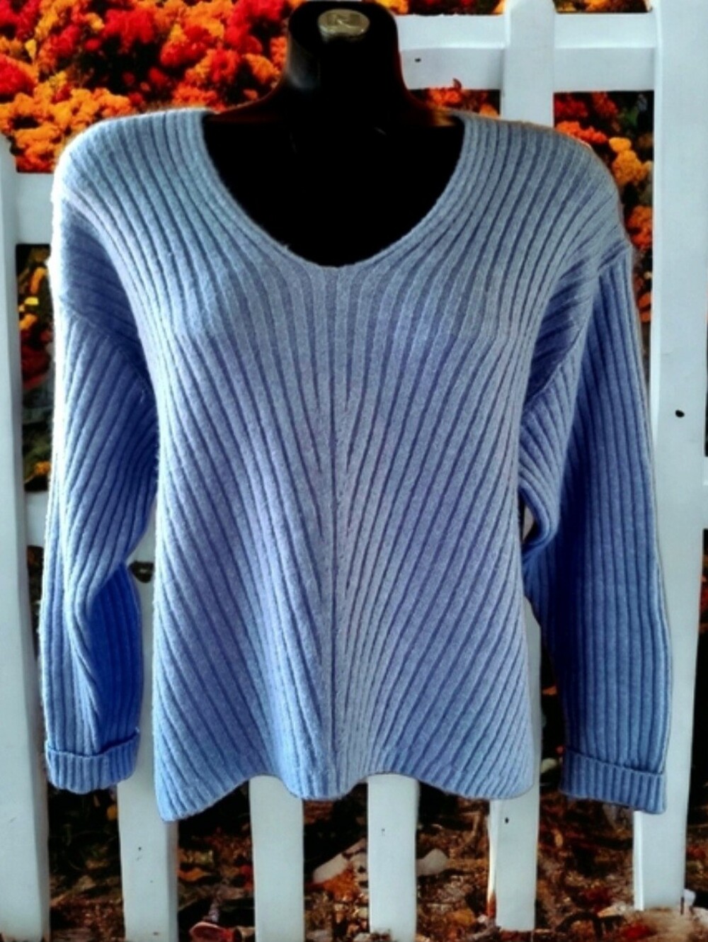 Black Tape Periwinkle Blue Ribbed V-Neck Oversized Sweater Size S